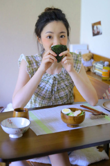 女按摩师电影在线无删减